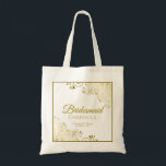 Tote Bag Lacy Gold Frills Élégant Mariage Bridesmaid<br><div class="desc">Ce sac fourre-tout est le cadeau parfait pour la remercier d'être une servante d'accueil à votre mariage. Le design est simple mais élégant avec des boucles et des tourbillons en or dentelé. Le titre dit : Bridesmaid, avec la place pour son nom, le nom du couple mariage, et la date...</div>