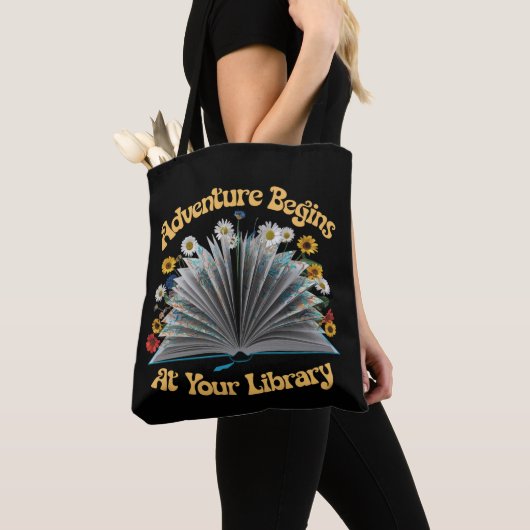 Tote Bag L'aventure commence à la bibliothèque Lecture esti (De près)