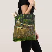 Tote Bag Le printemps blanc Fawn et la mère Deer (De près)