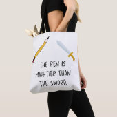 Tote Bag Le stylo est plus puissant que l'épée (De près)
