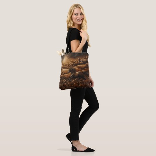 Tote Bag Leather Ranch Sunrise (Sur le modèle)