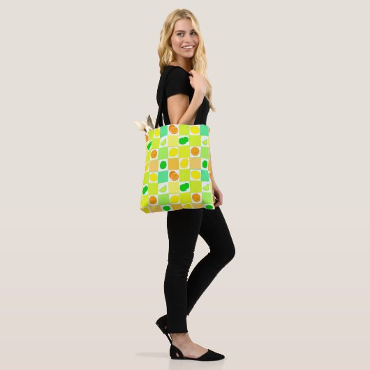 Tote Bag Lemon, Lime and Orange Citrus Fruit Slices Pattern (Sur le modèle)