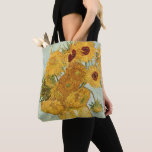 Tote Bag Les tournesols Stilleben de Vincent van Gogh<br><div class="desc">1888. Stilleben mit 12 Sonnenblumen ou Vase avec 12 tournesols. Vincent Willem van Gogh était un peintre post-impressionniste d'origine hollandaise dont l'oeuvre,  remarquable par sa beauté rugueuse,  son honnêteté émotionnelle et sa couleur audacieuse,  a eu une influence considérable sur l'art du 20ème siècle.</div>