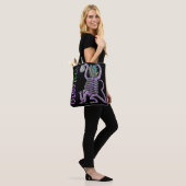 Tote Bag L'Étrange Queue D'Oddzilla (Sur le modèle)