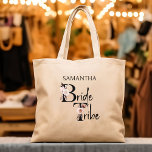 Tote Bag Lettres florales de la tribu des mariées Boho Bach<br><div class="desc">Sacs fourre-tout de la tribu des mariées, personnalisés pour votre tribu des mariées que vous pouvez remplir avec des bonbons ou les donner à utiliser pour votre week-end de bachelorette. Bride Tribe est écrit avec des lettres florales de boho neutres et manuscrit. Idéal pour un mariage de automne, un mariage...</div>