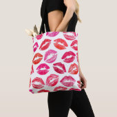 Tote Bag Lèvres rouges, arrière - plan blanc. (De près)