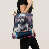 Tote Bag Lhassa Apso sur une rame : une aventure Pittoresqu (De près)