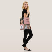 Tote Bag Logo de script photo boho rose poussiéreuse botani (Sur le modèle)