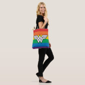 Tote Bag Logo Wonder Woman Rainbow (Sur le modèle)