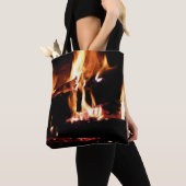 Tote Bag Logs dans la cheminée Photographie de feu chaud (De près)