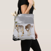 Tote Bag Loups en peinture sur neige - Art original de la f (De près)
