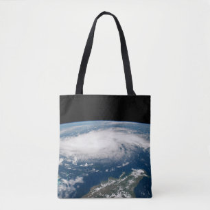 Tote Bag L'Ouragan Dorian Au-Dessus De L'Océan Atlantique.