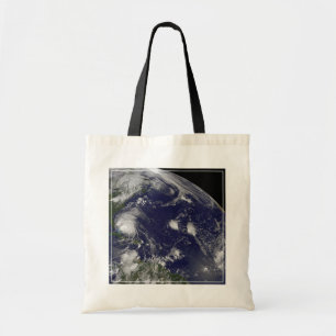 Tote Bag L'Ouragan Irene Traverse Les Bahamas.