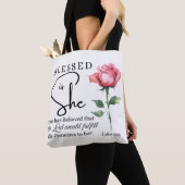 Tote Bag Luc 1:45 Béni est sa Fleur Rose (De près)