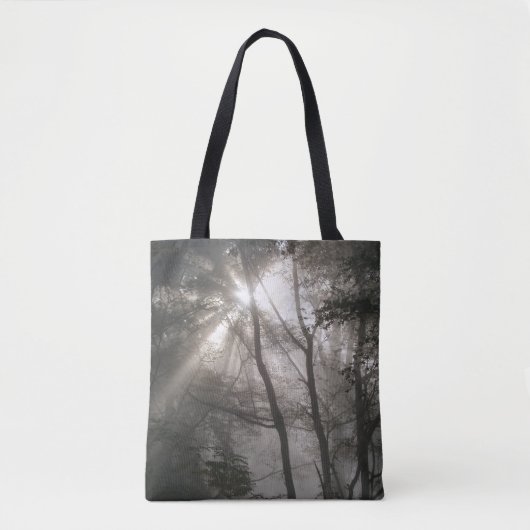 Tote Bag Lumière Solaire À Travers Les Arbres Bois Sombre (Devant)