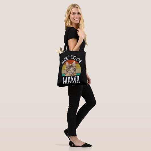 Tote Bag Maine Coon Mama (Sur le modèle)