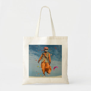 Tote Bag Majestic indienne Elder Kite Flying on the Beach