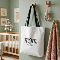 Maman a établi un nouveau cadeau pour maman
