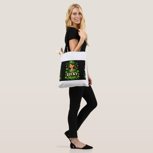 Tote Bag Maman chanceuse – Conception de trèfle de la Saint (Sur le modèle)