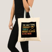 Tote Bag Maman du joueur de hockey dur (Devant (produit))