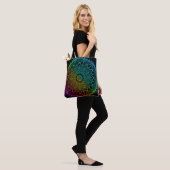 Tote Bag Mandala Arc-en-ciel noir (Sur le modèle)