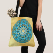 Tote Bag Mandala noir sur fond doré doux (De près)