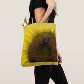 Tote Bag Manière heureuse d'aller shoppingnot juste un (De près)