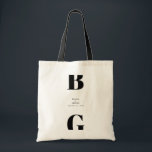 Tote Bag Mariage minimaliste moderne noir et blanc<br><div class="desc">Un design moderne minimaliste noir et blanc monogramme. Un design unique qui utilise des éléments contemporains et la typographie. Un design simple monogrammed noir et blanc élégant. Un sac fourre-tout mariage moderne et design avec des éléments contemporains. Des invitations de mariage et d'autres articles de papeterie sont également disponibles.</div>