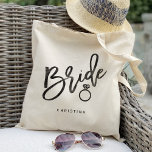 Tote Bag Mariée en calligraphie<br><div class="desc">Découvrez plus de 100 styles populaires de sacs fourre-tout mariages de la collection "Sacs fourre-tout Mariages" de ma boutique! sacs fourre-tout,  sacs fourre-tout mariages,  sacs fourre-tout mariage,  minimaliste mariage</div>