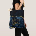 Tote Bag Marine Blue & Gold Foil Agate Mère de la chambre<br><div class="desc">Marine Blue & Gold Foil Aquarelle Marbre Agate Gilded Geode Design,  avec polices Moderne et Script. Mère du Sac fourre-tout Groom,  Mariage tendance et chic ! ~ Regardez ma boutique pour voir l'ensemble de la suite mariage pour ce design!</div>
