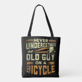Tote Bag Mens Never Underestimate an Old Guy on a Motorcycl (Dos)