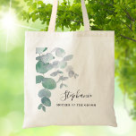 Tote Bag Mère de la chambre Eucalyptus Coutume de verdure<br><div class="desc">Cet élégant Sac fourre-tout Mother of the Groom est décoré de feuilles d'eucalyptus aquarelle dans des tons doux de vert. Facile à personnaliser. Pour modifier davantage, utilisez l'outil de conception pour modifier la police, la taille de police ou la couleur. Parce que nous créons notre oeuvre, vous ne trouverez pas...</div>