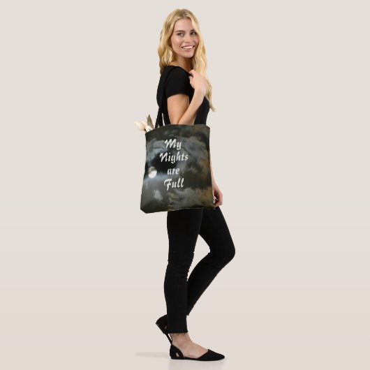 Tote Bag Mes nuits sont Pleine lune Night Shift Black (Sur le modèle)