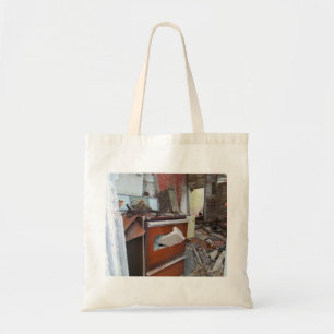 Tote Bag Mess abandonné dans les affaires abandonnées