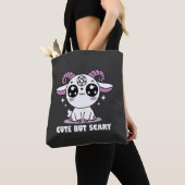 Tote Bag Mignonne mais effrayant (De près)