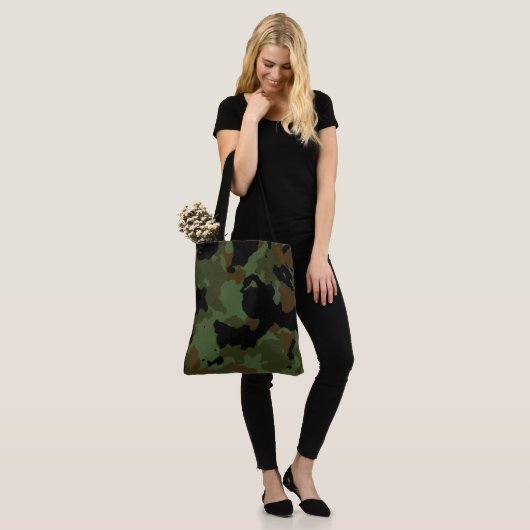 Tote Bag Mode Camo (Sur le modèle)