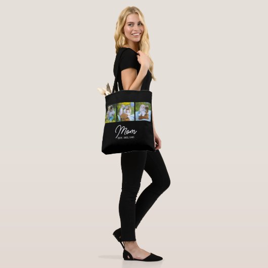 Tote Bag Mom Established Script Black 3 Photo (Sur le modèle)