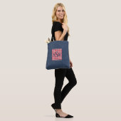 Tote Bag Monogram on Dark Denim Print Shoulder (Sur le modèle)