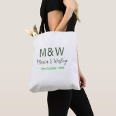 Tote Bag Monogramme couple gris vert moderne date romantiqu (De près)