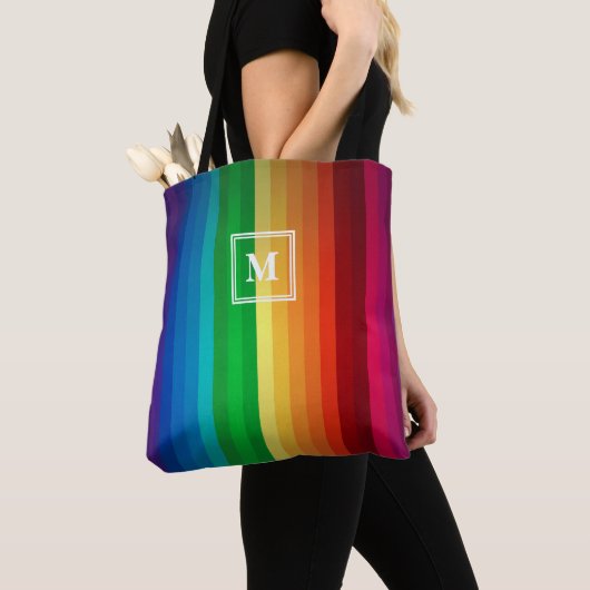 Tote Bag Monogramme d'arc-en-ciel (De près)