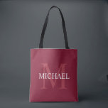 Tote Bag Monogramme et nom personnalisé Bourgogne rouge<br><div class="desc">Le Monogramme personnalisé et le cadeau de nom comprend le nom personnalisé en blanc et monogramme en rouge bordeaux clair comme arrière - plan, dans le style de police serif classique, sur arrière - plan rouge bordeaux. Parfait comme cadeau de vacances, faveurs de réunion familiale, merci cadeau pour les groomsmen...</div>