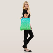 Tote Bag Monogramme géométrique cool | Ombre Vert bleu et c (Sur le modèle)