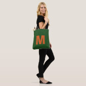 Tote Bag Monogramme initial moderne élégant vert et orange (Sur le modèle)