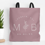 Tote Bag Monogramme Mariage de tige florale rustique | Mauv<br><div class="desc">Des sacs fourre-tout imprimés sur mesure rendent le mariage amusant et fonctionnel pour vos invités. Personnalisez le modèle avec les noms de la mariée et du marié ou les initiales monographiques. Ajoutez votre date de mariage, le nom de la ville, de l'état ou du lieu ou tout autre texte personnalisé....</div>