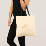 Tote Bag Monogramme or noir tendance Initiales de script No<br><div class="desc">Sac fourre-tout moderne et minimaliste personnalisé avec un monogramme ou des initiales manuscrites tendance et nom en noir et or éditable pour un look professionnel élégant ou élégant. ASSISTANCE : Pour obtenir de l'aide sur la modification ou la personnalisation de la conception, le changement de couleur, le redimensionnement, le transfert...</div>