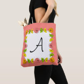 Tote Bag Monogramme rose Carré Citrus sur fourre-tout (De près)