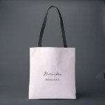 Tote Bag Monogramme rose pâle moderne minimaliste<br><div class="desc">L'accessoire parfait pour une proposition de femme de chambre ou de bachelorette! Un design simple et élégant monogramme personnalisé avec une typographie manuscrite minimaliste et moderne en noir sur un élégant arrière - plan rose vif. Personnalisez le joli monogramme de couleur rose en améliorant l'élégance du design.</div>