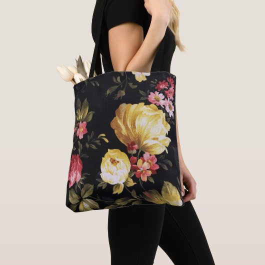 Tote Bag motif de pivoine jaune sur noir (De près)
