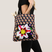 Tote Bag Motif gras de fleur abstraite sur noir (De près)