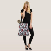 Tote Bag Motif Paisley, noir, blanc et rouge (Sur le modèle)